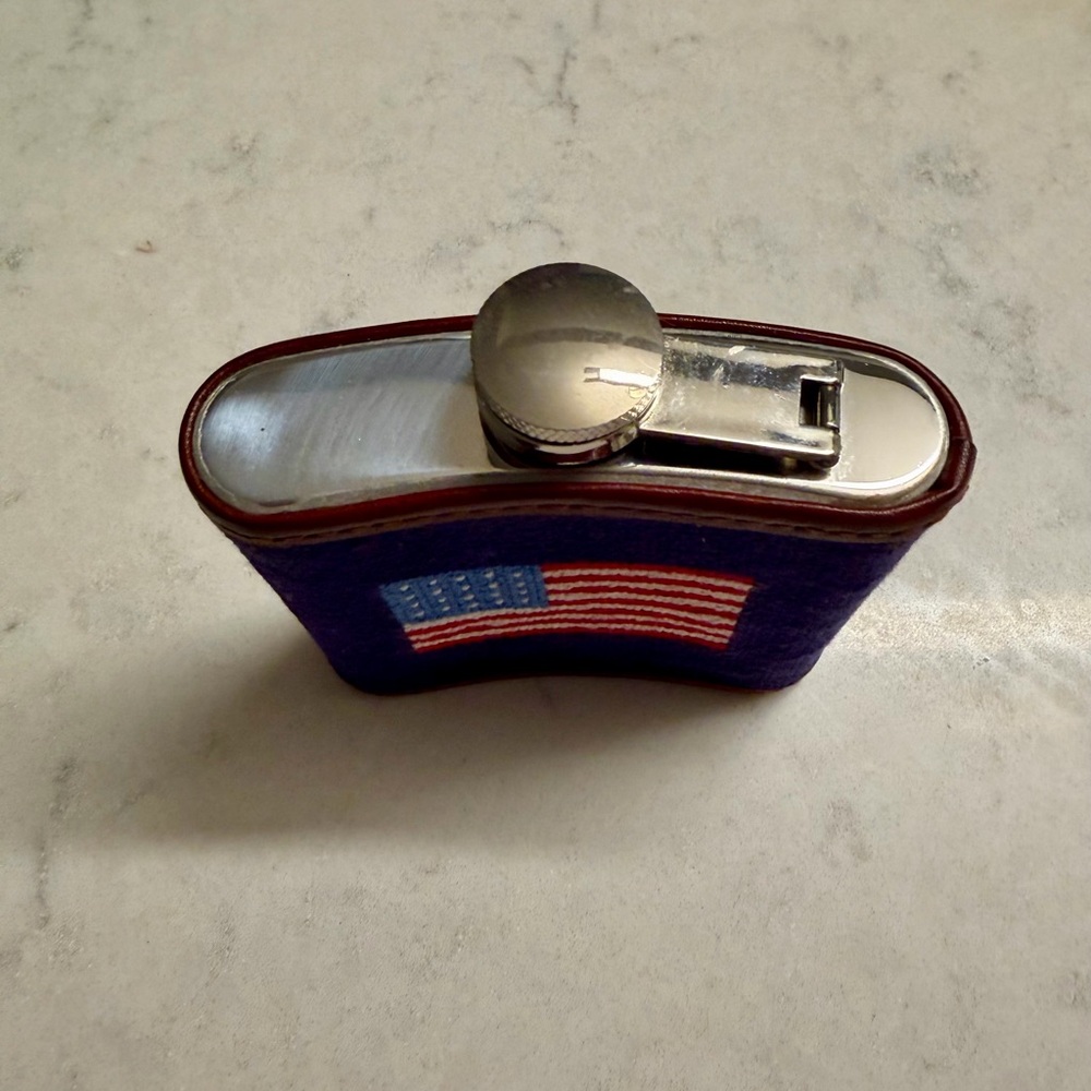 Smathers & Branson Needlepoint American Flag Hip Flask - Navy, Red, White - Picture 3 of 3